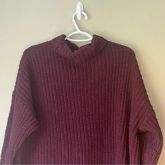 Aerie Burgundy Long Sleeve Turtle Neck Sweater Size Small - Picture 8 of 11